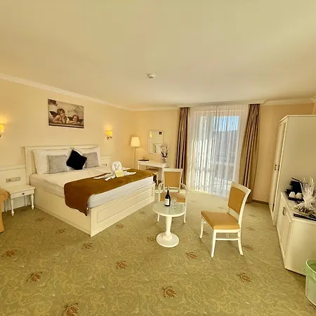 Отель Calimbra Wellness Superior 4*