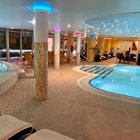Calimbra Wellness Superior ホテル 4*